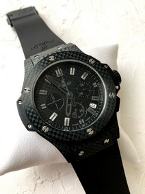 Hublor Black Carbon Chrono on Black Reubber Strap