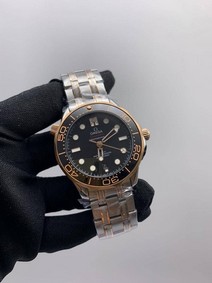 Omega Seamaster Black Silver Gold