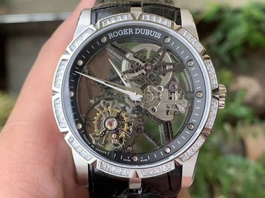 Roger Dubuis G041C - Excalibur Spider Skele Flying Tourb TI/RU Silver BBR