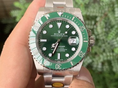 Submariner 116610 LV Green Ceramic Noob 1:1 Best Edition 904L SS Case and Bracelet SA3135 V11