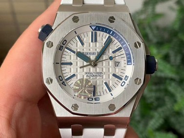 Royal Oak Offshore Diver Solid White Ceramic JF 1:1 Best Edition on White Rubber Strap A3120 V2