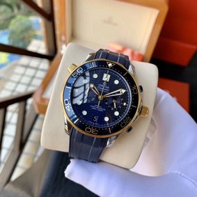 Omega Seamaster Blue Dial on Blue Rubber Strap Chrono