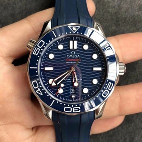 Seamaster Diver 300M SS/YW VSF 1:1 Best Edition YG Bezel Blue Dial on Blue Rubber Strap A8800