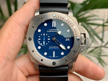 PAM692 T Titanium VSF 1:1 Best Edition on Black Rubber Strap P.9010 Super Clone
