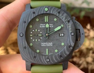 PAM961 Carbotech VSF Best Edition Carbon Dial on Green Rubber Strap P.9010 Clone