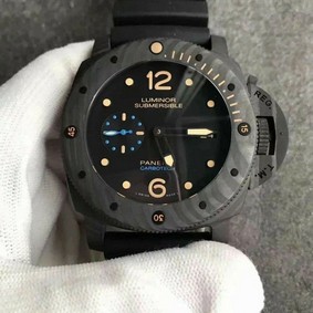 PAM616 Special Edition Forged Carbon XF Best Edition on Black Rubber Strap P.9000