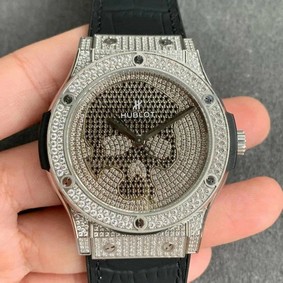 Classic Fusion Automatic SS OXF Best Edition Diamonds Case Diamonds Skull Dial on Black Leather Strap MIYOTA 9015