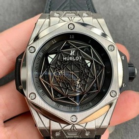 Big Bang Unico Sang Bleu Titanium HBF Skeleton Dial on Black Gummy Strap HUB1213