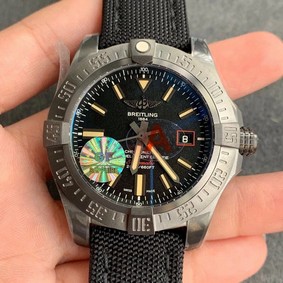 Breitling Avenger BlackBird 44mm DLC/TI/NY Black GF