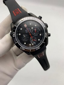 Omega Seamaster Chrono Black Red 2