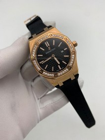 Audemars Piguet Royal Oak 33mm Black Case Gold