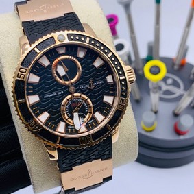 UN Marine Black Dial Gold Case on Black Rubber Strap