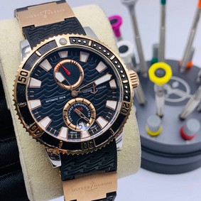 UN Marine Black Dial Gold Case on Black Rubber Strap