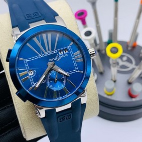 UN Classic Rome Blue Silver Dial on Blue Rubber Strap