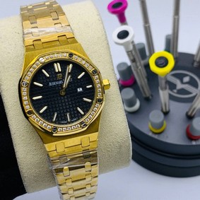 Audemars Piguet Royal Oak 33mm YG Black Dial