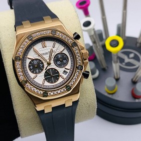 Audemars Piguet Royal Oak 38mm White Dial Rubber Strap