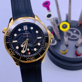 Omega Seamaster Black Dial on Black Rubber Strap 007 High Version