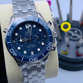 Omega Seamaster Blue Dial on SS Strap Chrono High Version