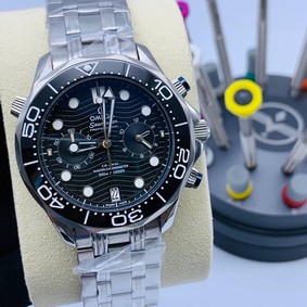 Omega Seamaster Black Dial on SS Strap Chrono High Version