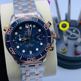 Omega Seamaster Blue Dial on SG Strap Chrono High Version