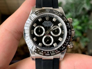 Daytona 116518 Noob 1:1 Best Edition SS Plated 904L SS Case Black Diamonds Dial on Black Rubber Strap SA4130 V4