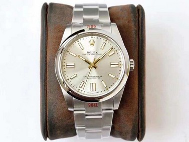 Rolex Oyster Pert 41mm 124300 904L SS/SS Silver GMF A3230