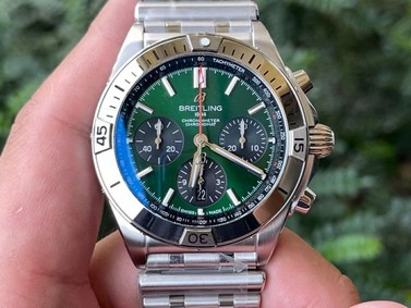 Breitling Chronomat B01 Green GF