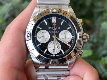 Breitling Chronomat B01Black GF